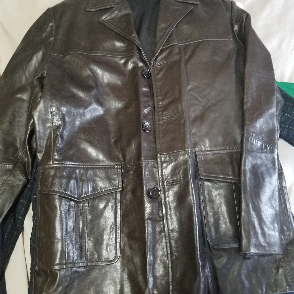 leather jacket - Picture 2 of 2